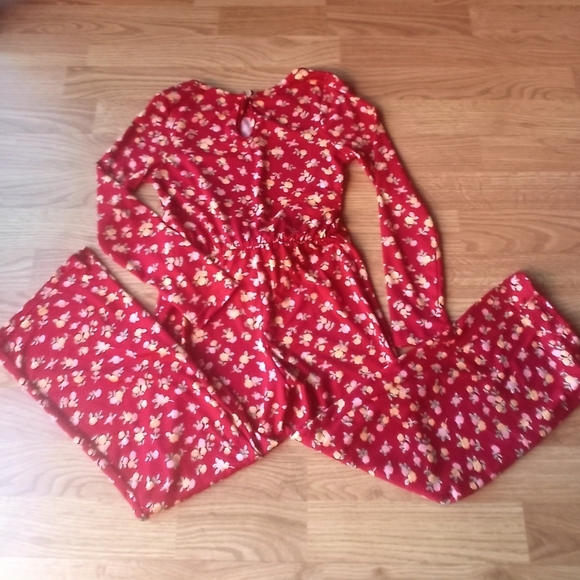 NFS.        girls jumpsuit, one piece, red floral, sz 7 - Picture 8 of 8